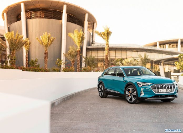 2020 Audi e-tron - фотография 13 из 255
