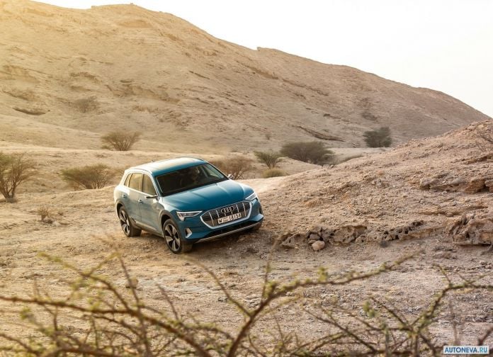 2020 Audi e-tron - фотография 14 из 255