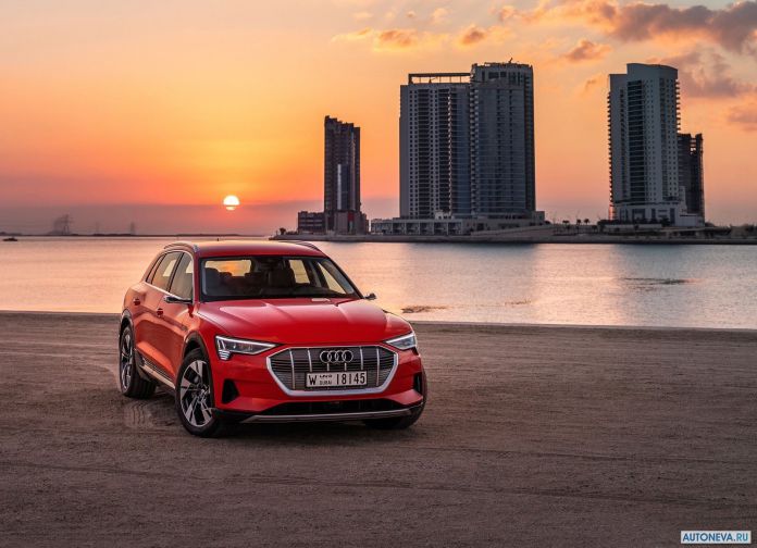2020 Audi e-tron - фотография 22 из 255