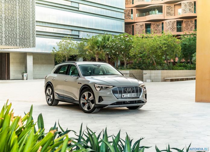 2020 Audi e-tron - фотография 38 из 255