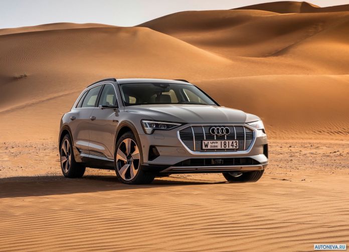 2020 Audi e-tron - фотография 40 из 255