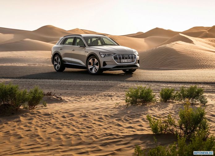 2020 Audi e-tron - фотография 41 из 255
