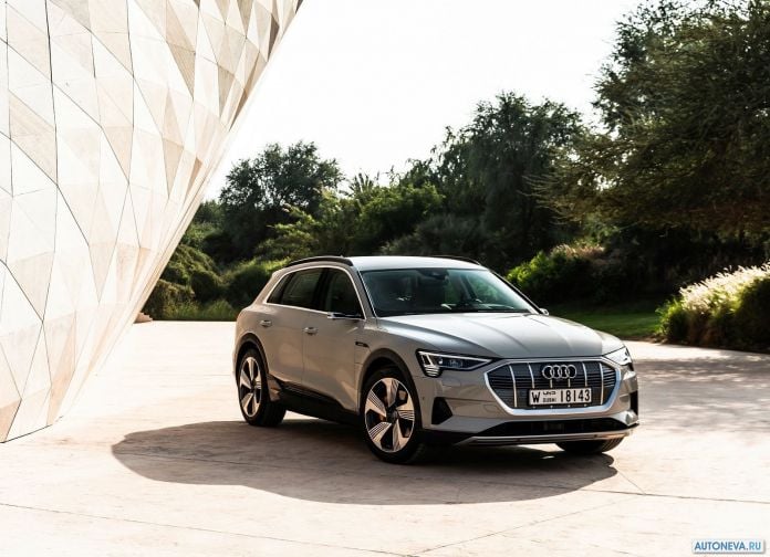 2020 Audi e-tron - фотография 46 из 255