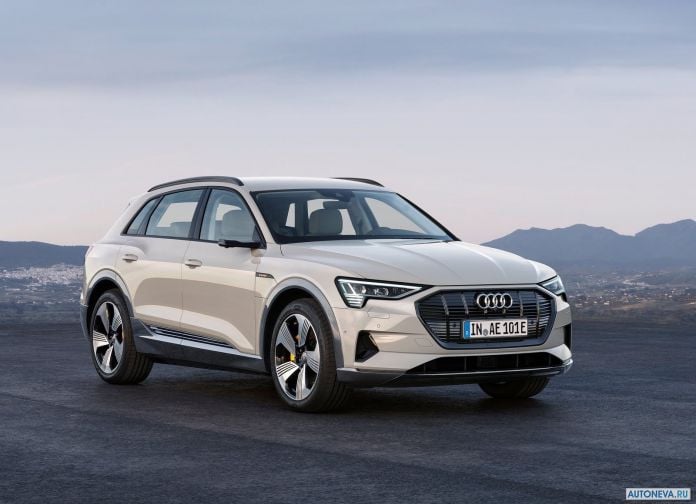 2020 Audi e-tron - фотография 48 из 255