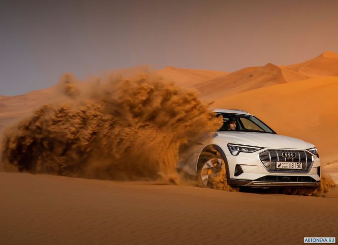 2020 Audi e-tron - фотография 65 из 255