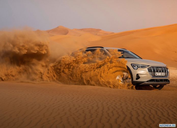 2020 Audi e-tron - фотография 66 из 255