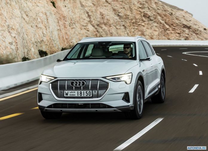 2020 Audi e-tron - фотография 71 из 255