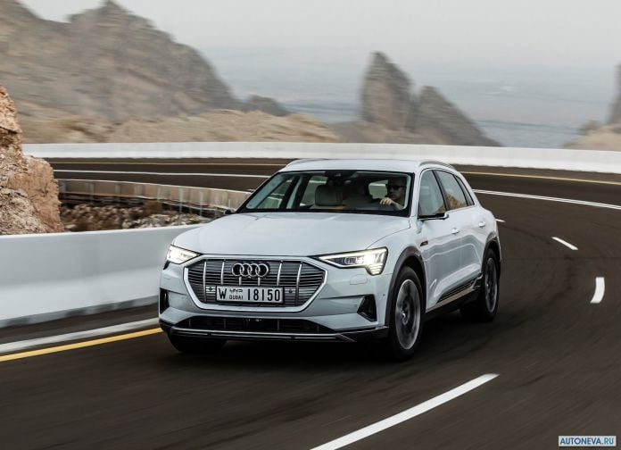 2020 Audi e-tron - фотография 72 из 255