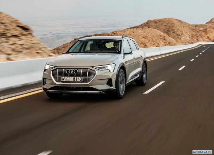 2020 Audi e-tron - фотография 74 из 255