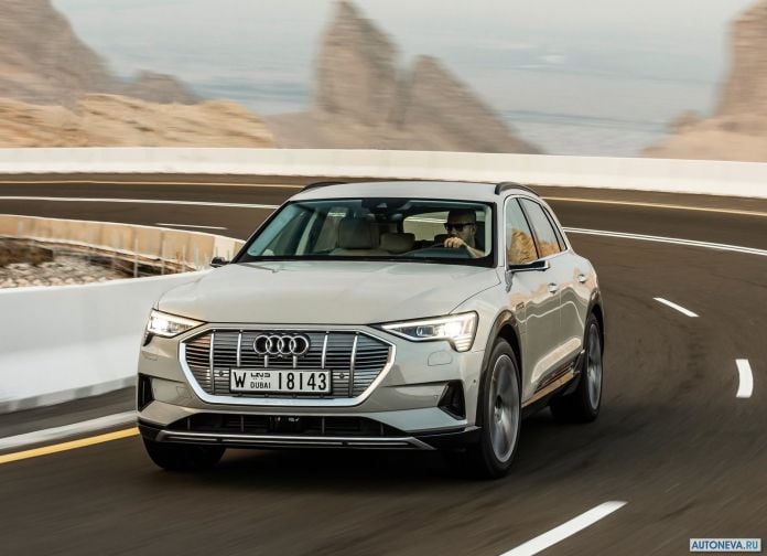 2020 Audi e-tron - фотография 78 из 255