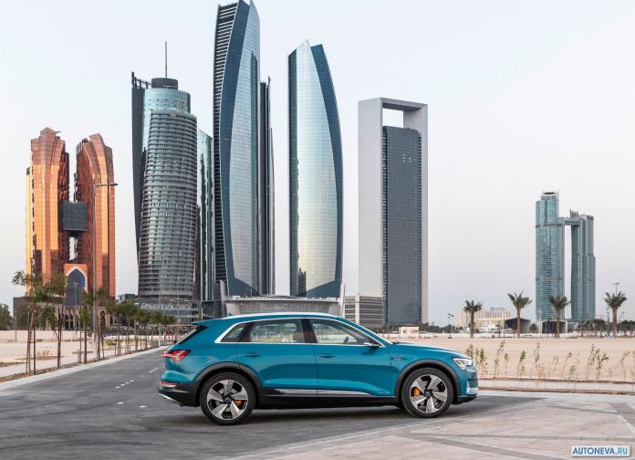 2020 Audi e-tron - фотография 97 из 255