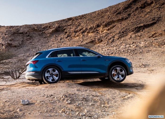 2020 Audi e-tron - фотография 99 из 255