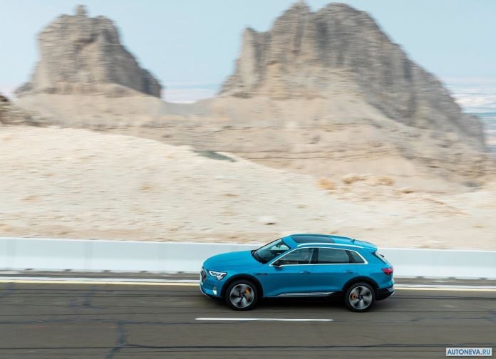 2020 Audi e-tron - фотография 100 из 255