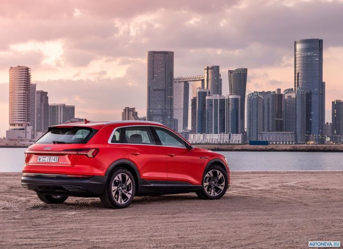 2020 Audi e-tron - фотография 122 из 255