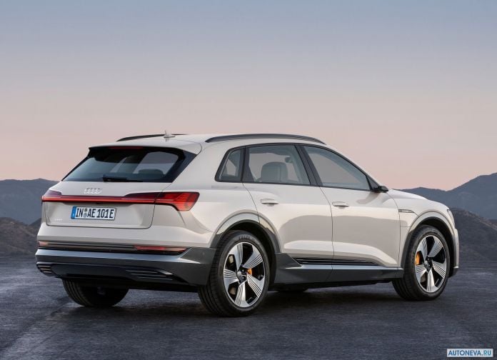 2020 Audi e-tron - фотография 127 из 255