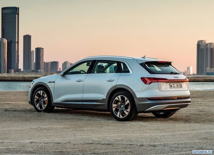 2020 Audi e-tron - фотография 134 из 255