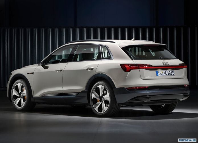 2020 Audi e-tron - фотография 145 из 255