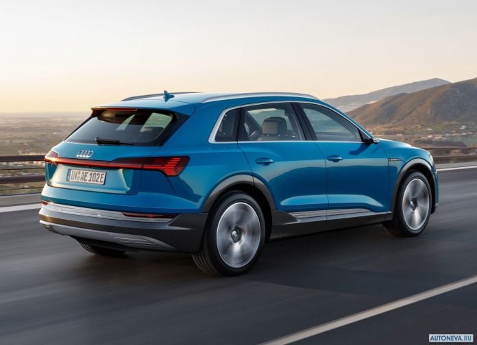 2020 Audi e-tron - фотография 150 из 255
