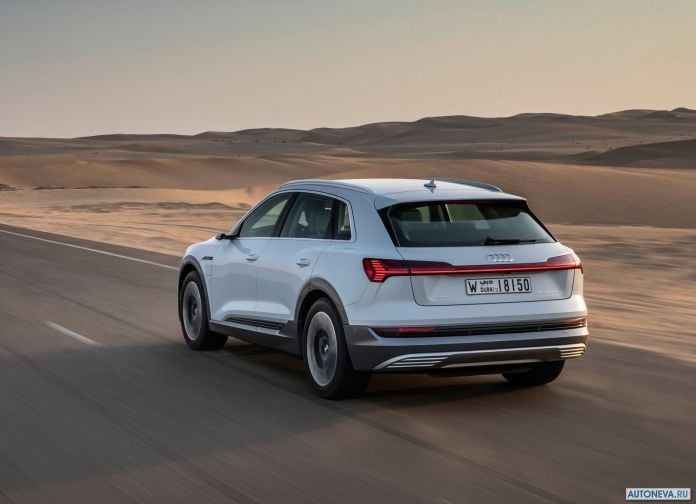2020 Audi e-tron - фотография 153 из 255