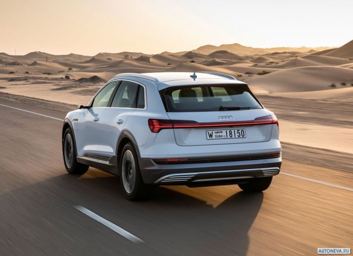 2020 Audi e-tron - фотография 155 из 255