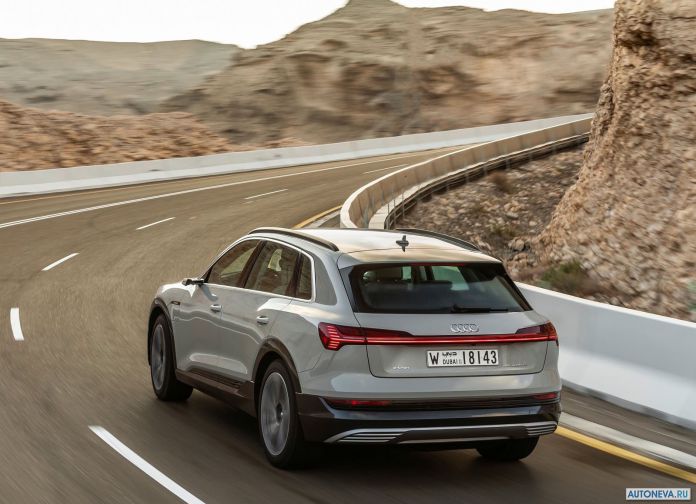 2020 Audi e-tron - фотография 158 из 255
