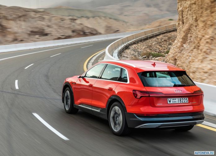 2020 Audi e-tron - фотография 164 из 255