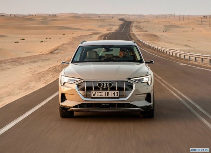 2020 Audi e-tron - фотография 173 из 255