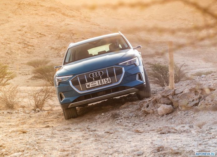 2020 Audi e-tron - фотография 181 из 255