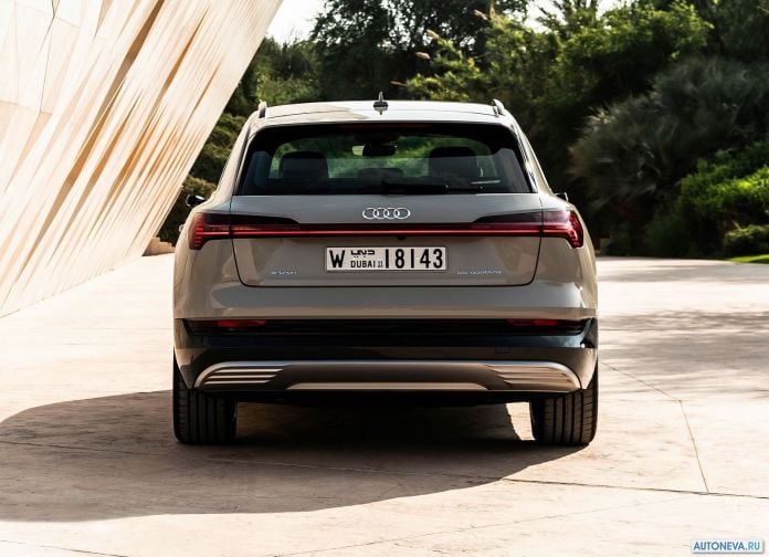 2020 Audi e-tron - фотография 187 из 255