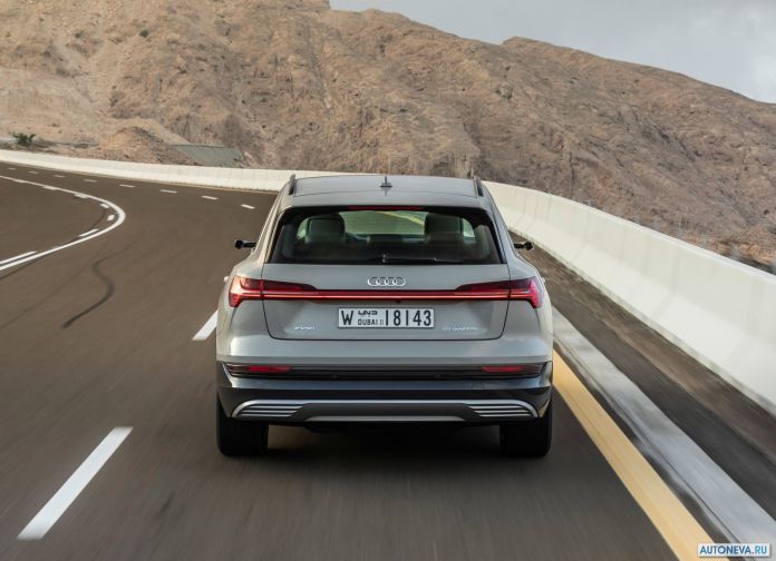 2020 Audi e-tron - фотография 191 из 255