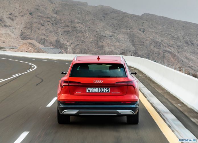 2020 Audi e-tron - фотография 196 из 255