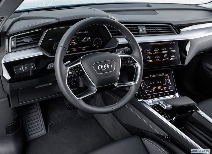 2020 Audi e-tron - фотография 206 из 255