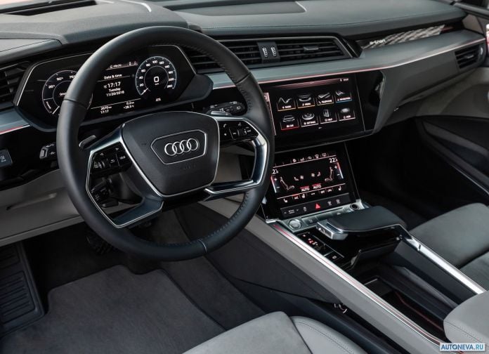 2020 Audi e-tron - фотография 207 из 255