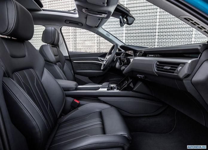 2020 Audi e-tron - фотография 213 из 255