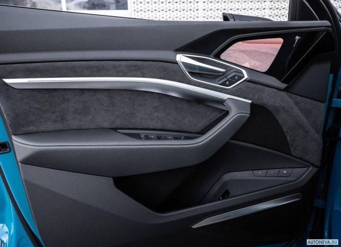 2020 Audi e-tron - фотография 221 из 255