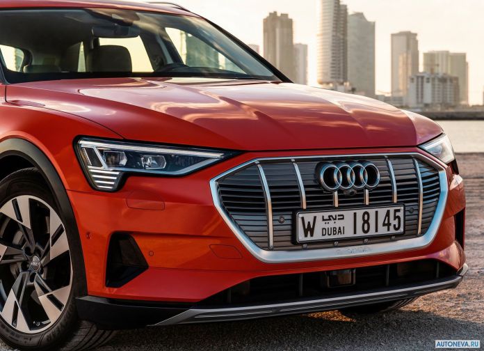 2020 Audi e-tron - фотография 227 из 255