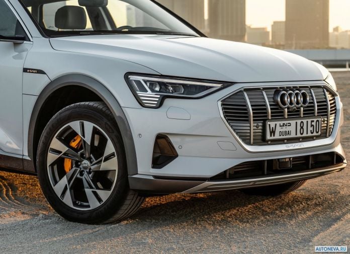 2020 Audi e-tron - фотография 228 из 255