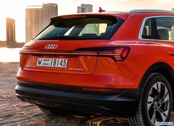 2020 Audi e-tron - фотография 230 из 255