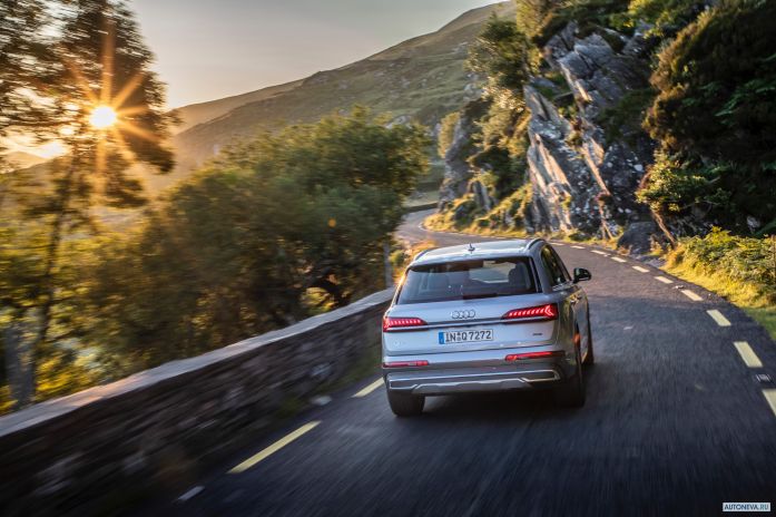 2020 Audi Q7 50 TFSI Quattro S-line - фотография 26 из 40