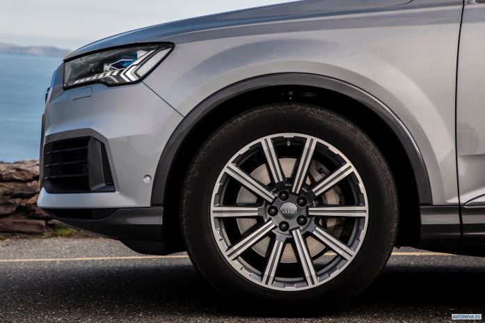2020 Audi Q7 50 TFSI Quattro S-line - фотография 39 из 40