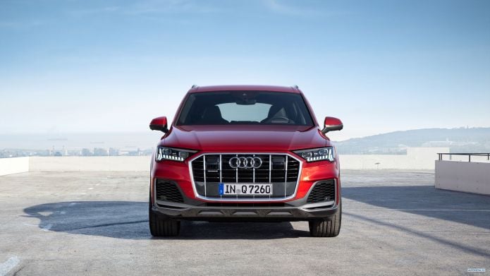 2020 Audi Q7 55 TFSI Quattro S-line - фотография 3 из 25