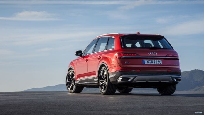 2020 Audi Q7 55 TFSI Quattro S-line - фотография 12 из 25 2020 Audi Q7 55 TFSI Quattro S-line - фотография 12 из 25