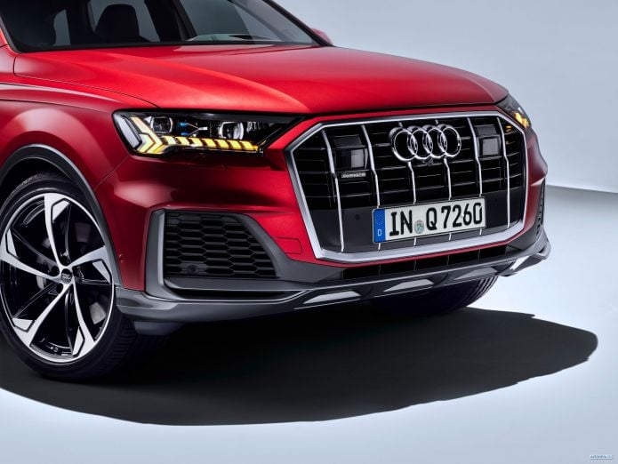 2020 Audi Q7 55 TFSI Quattro S-line - фотография 24 из 25