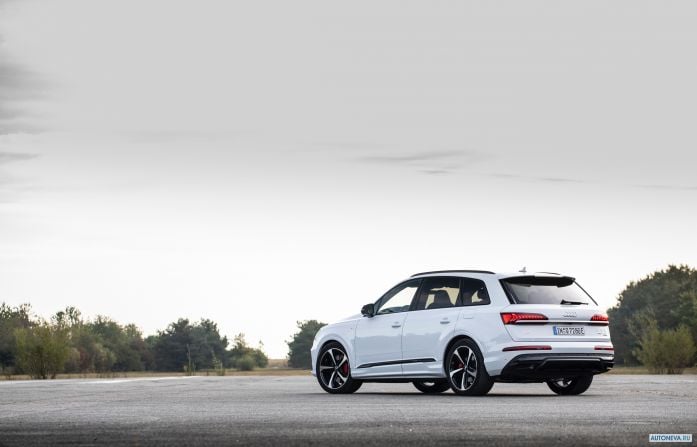 2020 Audi Q7 60 TFSI e quattro S-line - фотография 9 из 35