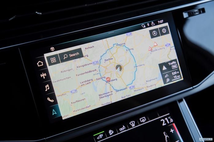 2020 Audi Q7 60 TFSI e quattro S-line - фотография 18 из 35