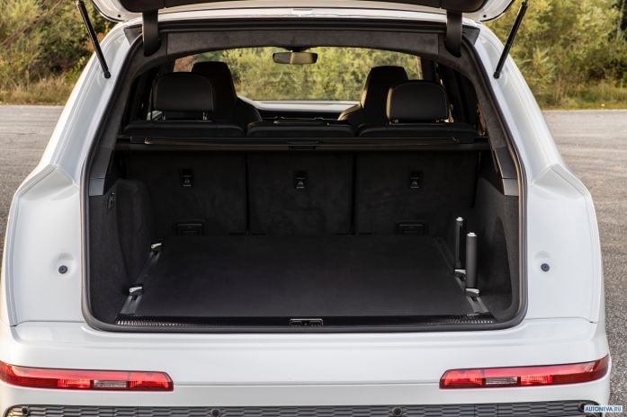 2020 Audi Q7 60 TFSI e quattro S-line - фотография 20 из 35