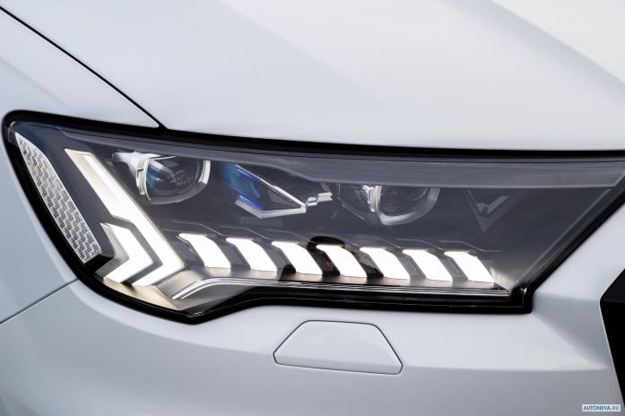 2020 Audi Q7 60 TFSI e quattro S-line - фотография 33 из 35