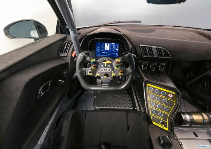 2020 Audi R8 LMS GT4 - фотография 17 из 33