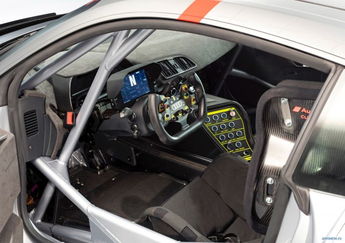 2020 Audi R8 LMS GT4 - фотография 18 из 33 2020 Audi R8 LMS GT4 - фотография 18 из 33