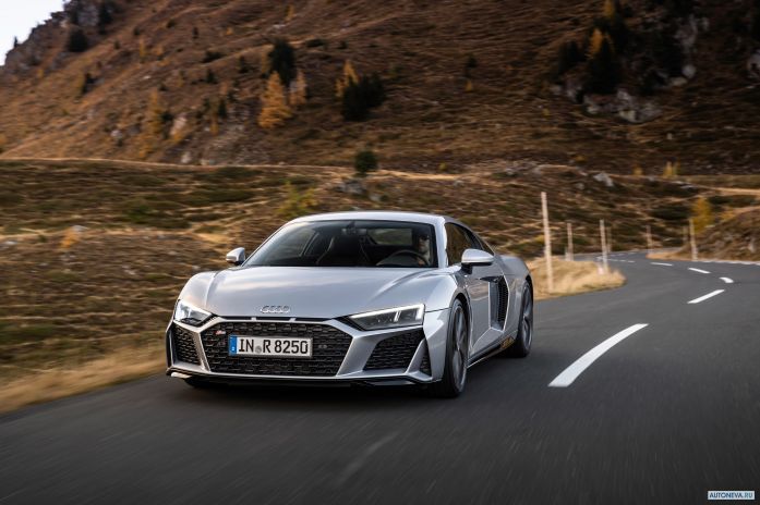 2020 Audi R8 RWD Coupe - фотография 3 из 28